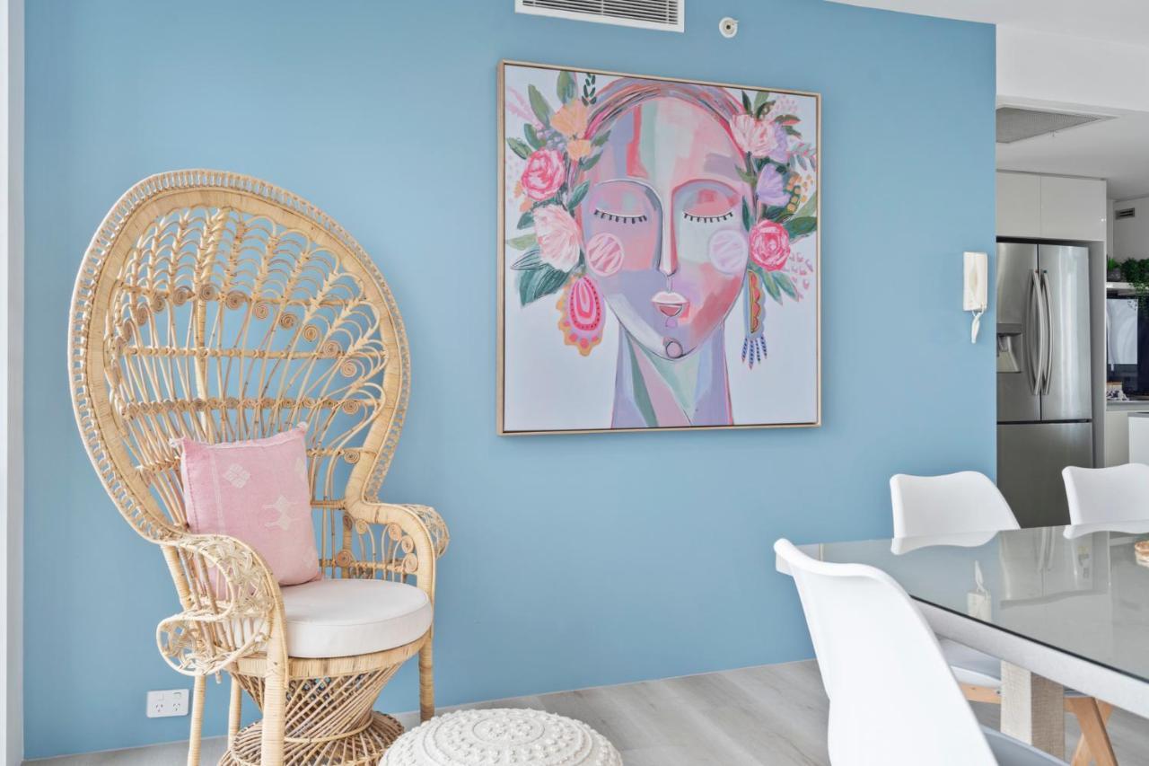 Apartment Circle On Cavill Contemporary Luxury And Spacious Three Bedroom